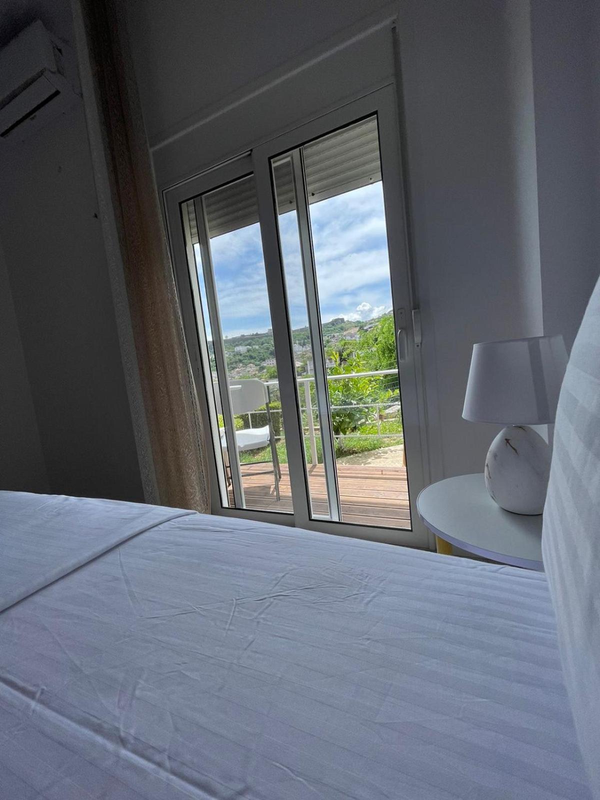 Gjirokastër Ilvi Guesthouse מראה חיצוני תמונה