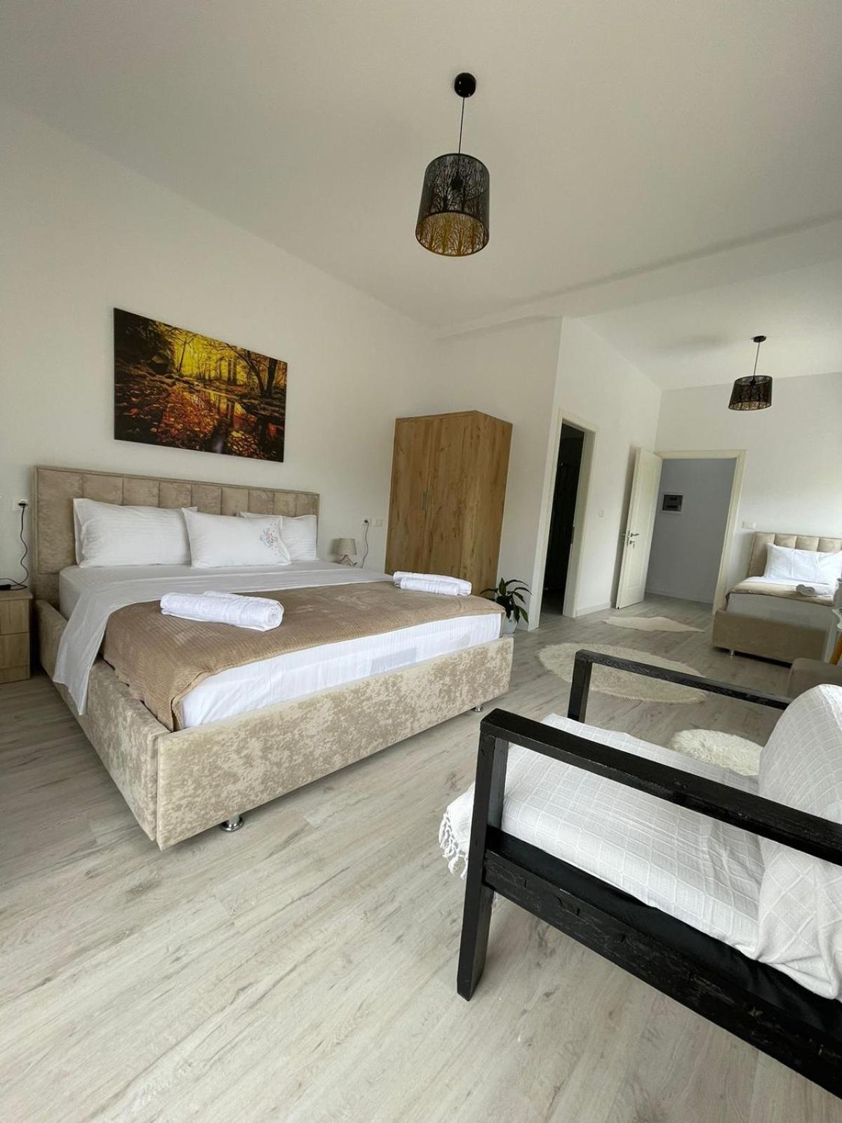 Gjirokastër Ilvi Guesthouse מראה חיצוני תמונה