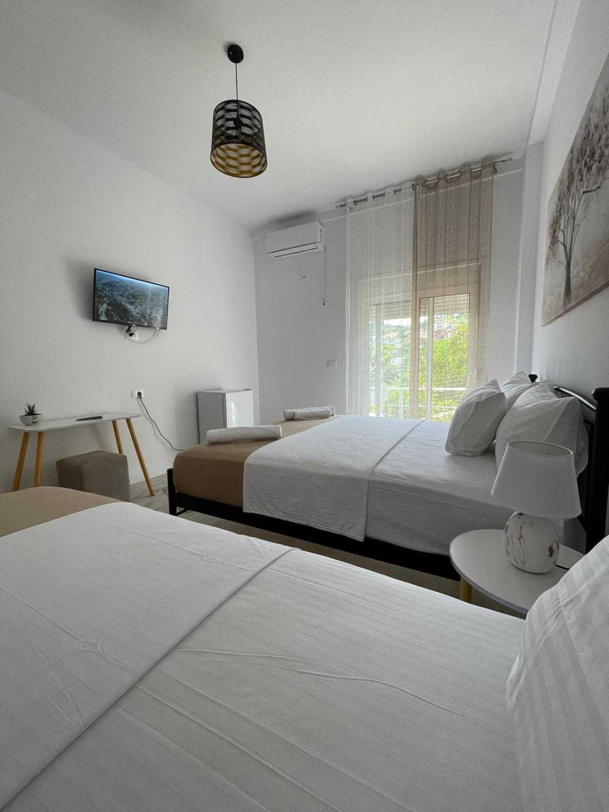 Gjirokastër Ilvi Guesthouse מראה חיצוני תמונה